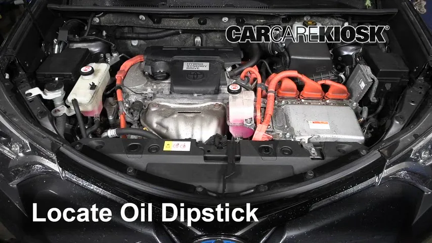 2017 Toyota RAV4 Hybrid Limited 2.5L 4 Cyl. Aceite Controlar nivel de aceite